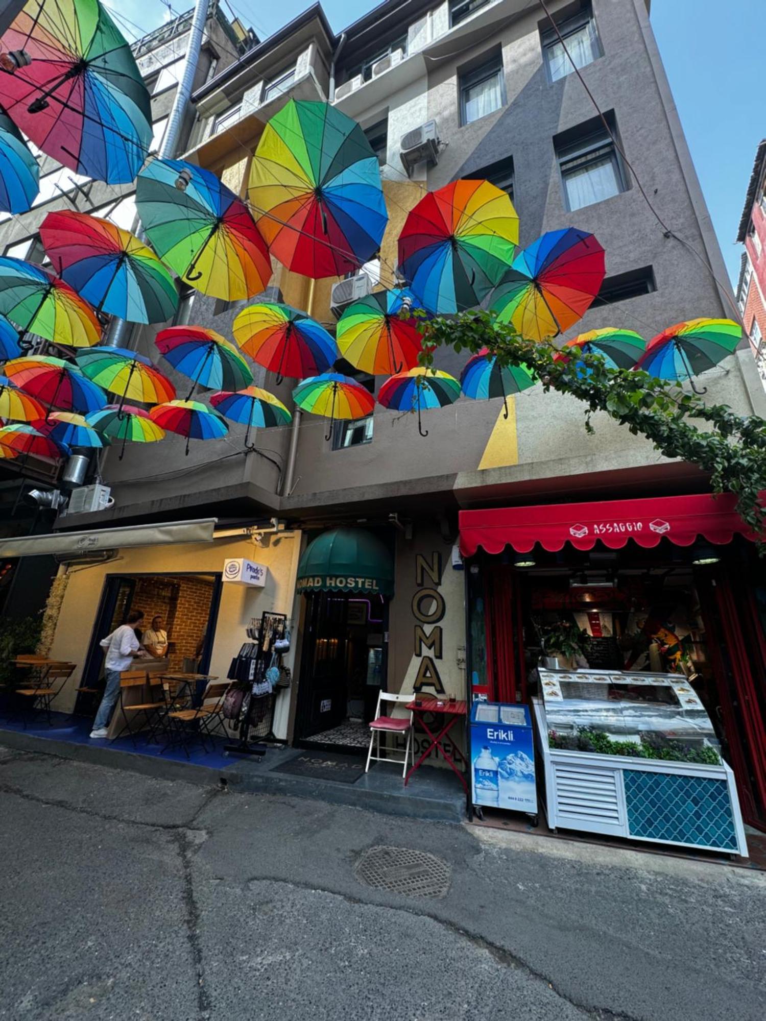 Nomad Hostel Karakoey Istanbul Exterior photo
